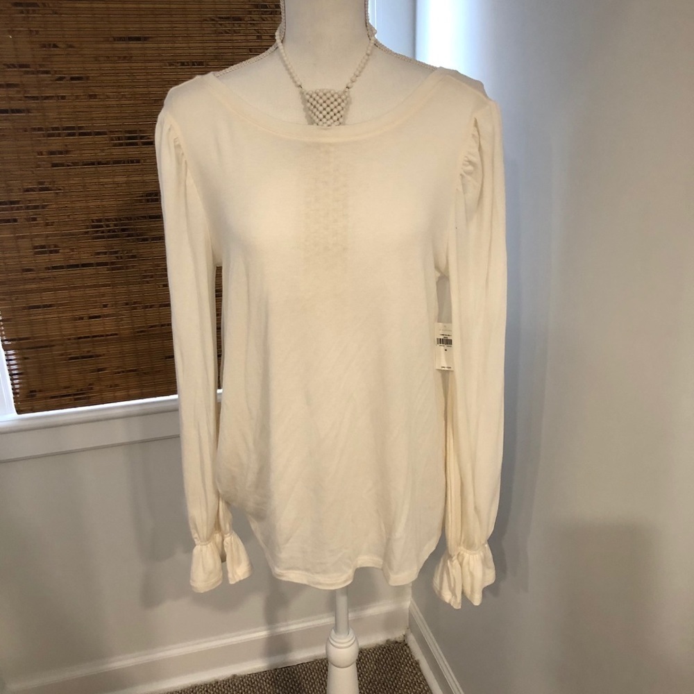 Gap shirt